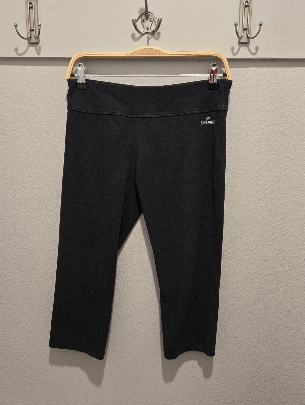 Spalding Capri Leggings